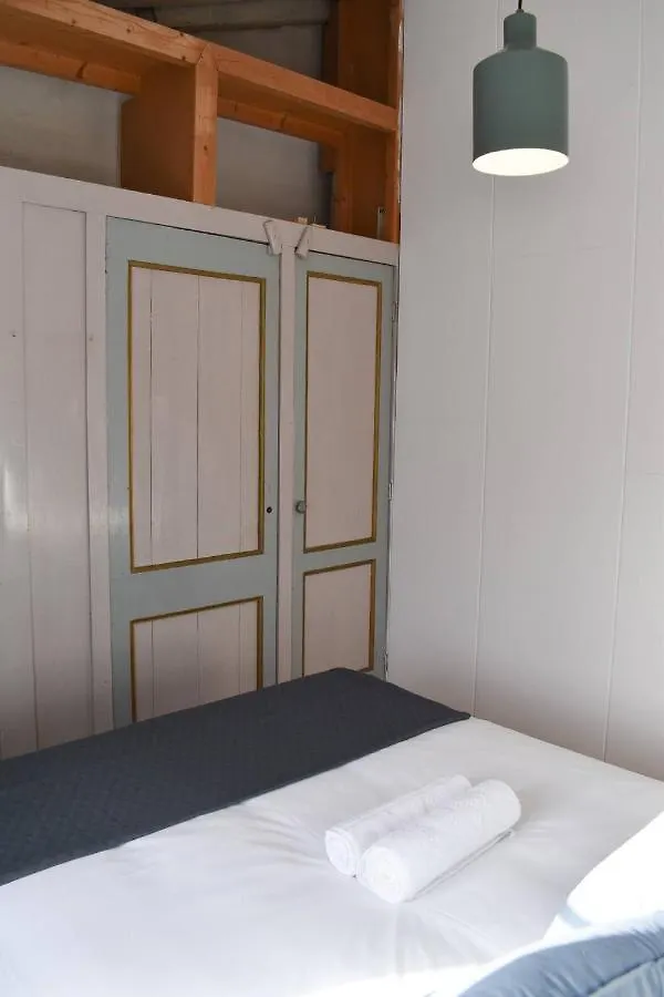 Private 4P Top Floor - Hostel Apartment Amsterdam 0*,  Netherlands